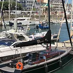 Apartment 3tres Beau Logement, Idealement Situe , Plages, Port & Velo A Disp