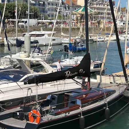 Apartmán 3tres Beau Logement, Idealement Situe , Plages, Port & Velo A Disp