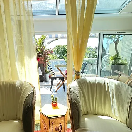 3tres Beau Logement, Idealement Situe , Plages, Port & Velo A Disp Apartment